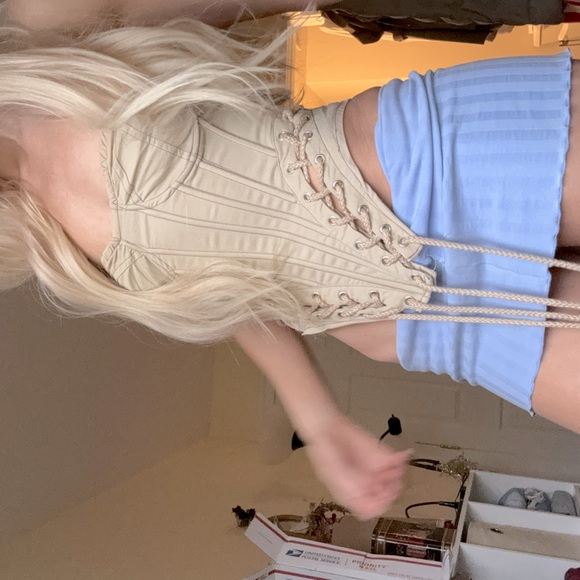 Corset lace up top super trendy - Picture 7 of 8